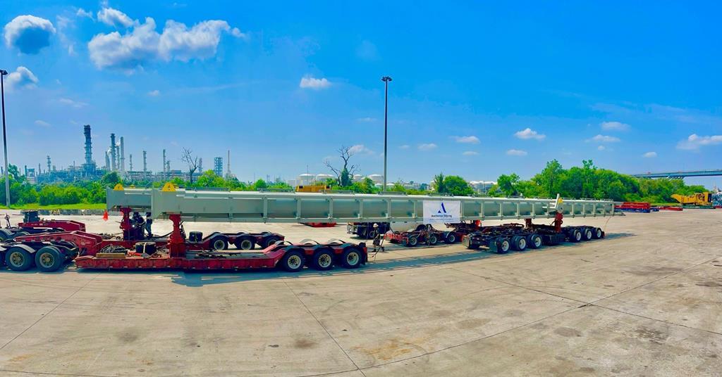 Ambercor transports reclaimer booms from Türkiye to Canada