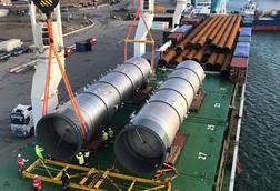 UAL transports pipes for an LNG plant on its recommenced service to East Africa.