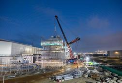 Mammoet Dutch transport engineering specialist Mammoet has shared details of its two-year role in Shell’s Holland Hydrogen 1, Europe’s first large-scale green hydrogen plant.