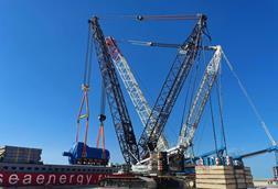 Hareket unloads generator in Kazakhstan and transports tugboat in Türkiye 1