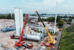 Auto-Service Safar uses two Tadano AC 5.220-1 cranes to lift 120-tonne boiler