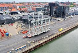 SPMTs transporting the blade rack at the port of Esbjerg.
