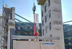 Modulift lifting beam used for tight schedule and tight squeeze 1