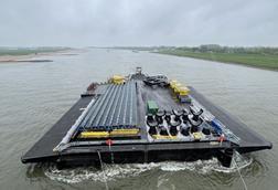 Ravestein delivers ro-ro pontoon for Peel Ports
