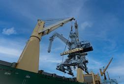 AAL delivers shiploader in intra-Asia move 1
