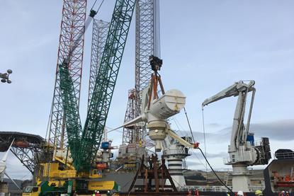 Aberdeen Web slings load tidal turbine in Scotland
