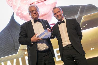 Chris Kent wins the LIfetime Achievement Award 2022