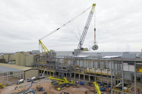 Allelys transports and installs Yankee drying cylinder in UK 1