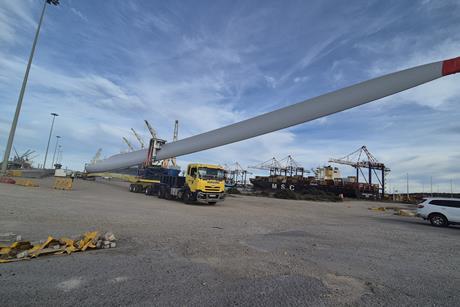 Vanguard wind blade shunt trailer used for concurrent projects 1