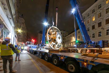 Felbermayr relocates TBM parts within Vienna 1