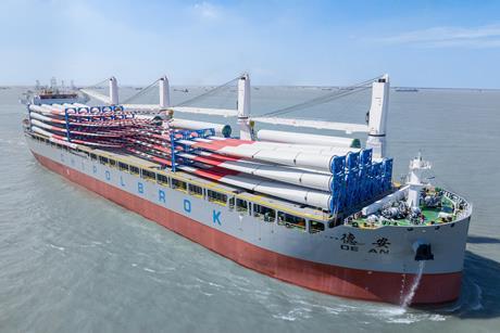 Maiden voyage for Chipolbrok’s De An