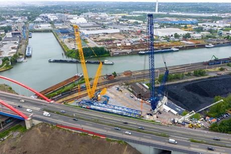 Pair of LR 11000 crawler cranes used for bridge swap 1