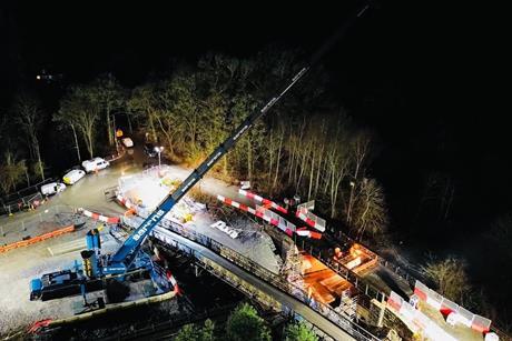 Sarens Replaces 128-year-old Rannoch Road Bridge in Scotland