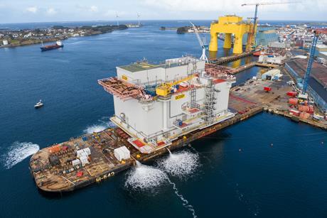 Mammoet provides axle lines for Dogger Bank load-ins and load-outs 1