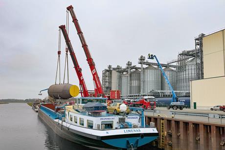 loading_180mt_heat_exchanger_onto_a_barge_in_haren_ems_germany_treated
