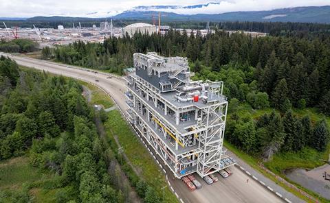 Module delivery.LNG Canada site