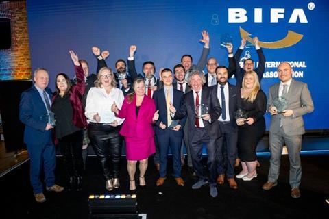 640xunlimited___winners_group_photo_celebration__3043_bifa180124_dsc_6984