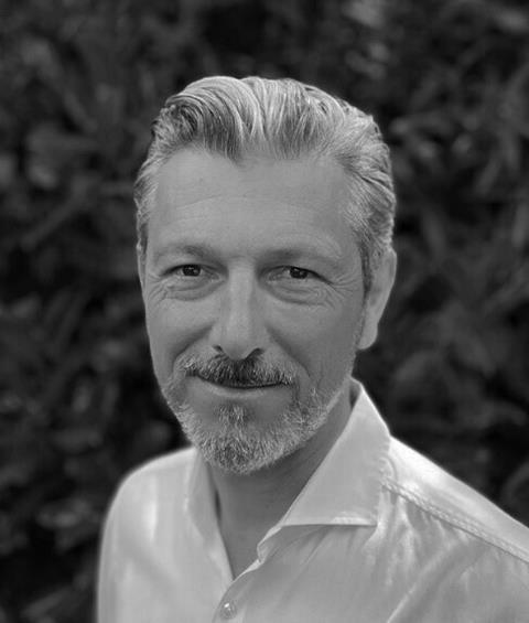 Justin Archard ba77709e-profile_Justin_Archard_Headshot_Large