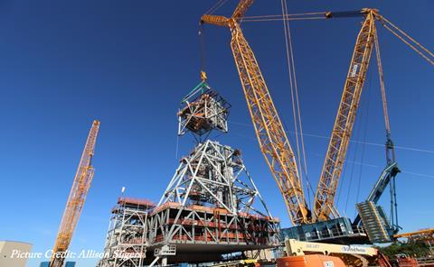 Sarens in action at Kenndy Space Center