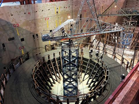 deugro delivers 15,500 tonnes of subsea cables to UAE 2