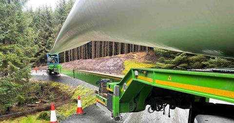 Cumberhead-Wind-Turbine-Blades