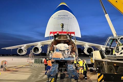 Loading of aircraft engine using ramp system and external crane (3)