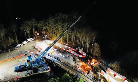 Sarens Replaces 128-year-old Rannoch Road Bridge in Scotland