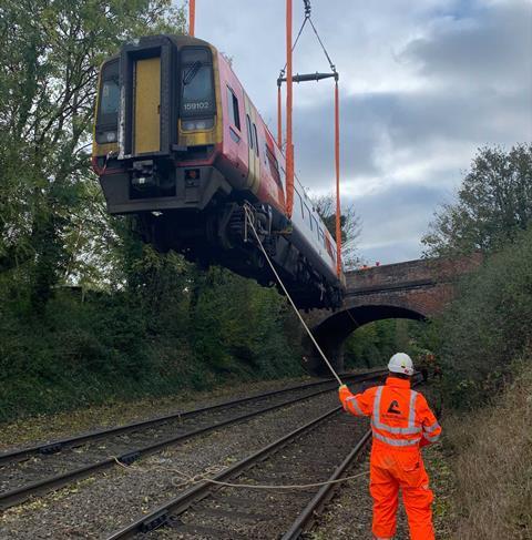 ainscough Salisbury-rail-diaster-recovery-Dave-baxter-041121-13-v2