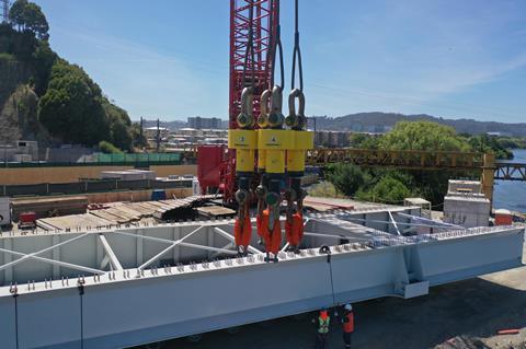 Enerpac SyncHoist used to reposition river bridge in Chile 2