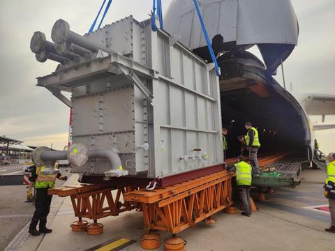 Antonov and Air Partner deliver valve for oil refinery in Middle East 1