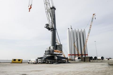 Denmark’s Port Esbjerg has added a Liebherr LHM 600 mobile harbour crane to its fleet.