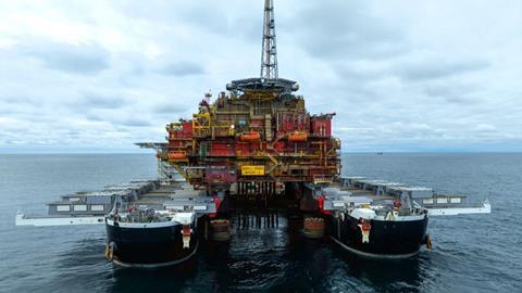 Brent Charlie decommissioning Mammoet