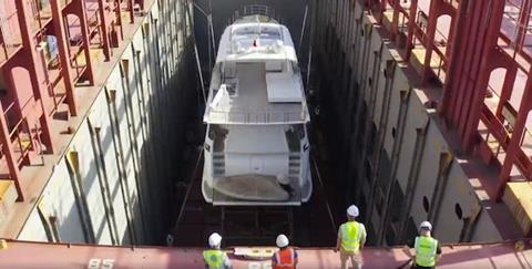 msc yacht MSC clara flaoting crane busan