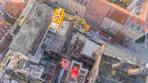 Schwerlast Weise takes LTM 1300-6.3 delivery