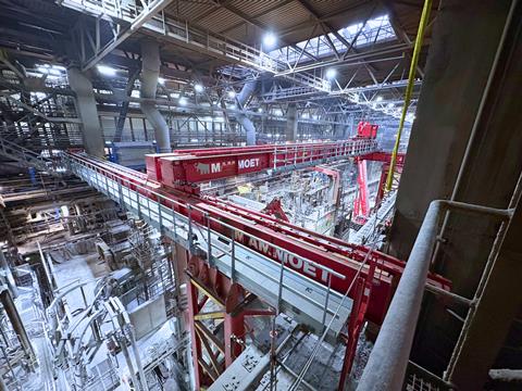 Mammoet begins replacing 19 crane girder beams at oxygen steel plant 2