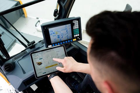 Liebherr boosts Crane Finder functionality