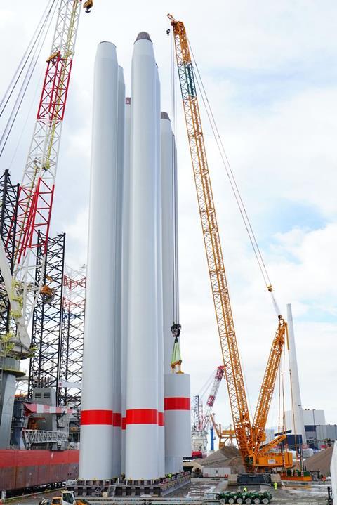 BMS ESBJERG liebherr-lr11350-bms-01-300dpi