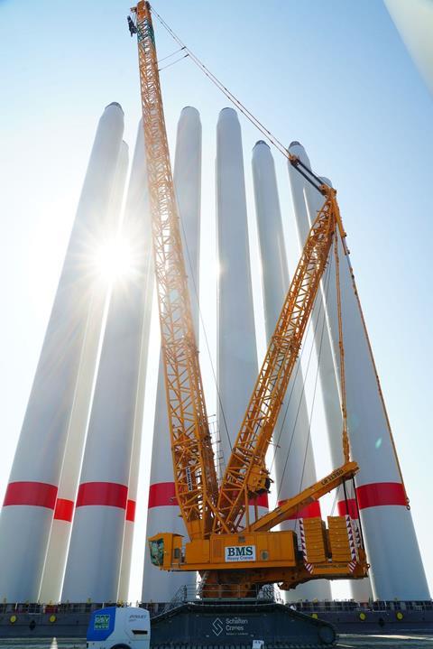 BMS ESBJERG liebherr-lr11350-bms-04-300dpi