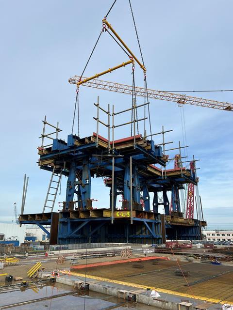 Modulift gear mobilised for Princess Elisabeth work