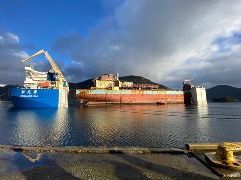 COSCO SHIPPING Specialized performs float-on and load-in of the Curlew FPSO