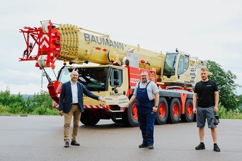 liebherr-ltm1150-5-3-baumann-300dpi