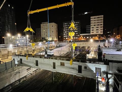 Enerpac - Mediaco vinci paris heavy lift cranes