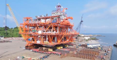 Roll Group performs large-scale load-out in Angola