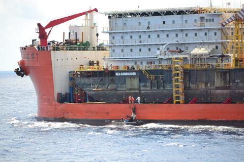 zhen hua piracy pic