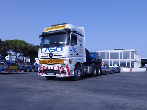 Laso Transportes' heavy-duty prime mover.