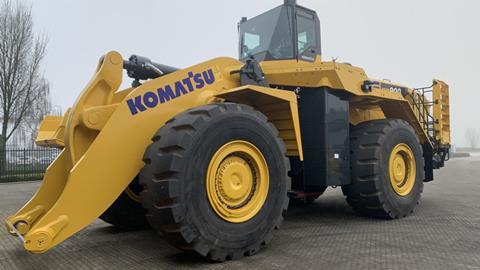 komatsu van der vlist heavy lift image