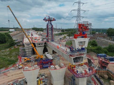 UK-first cantilever structure technique used for HS2 viaduct